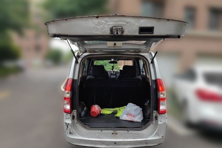 Used Wuling Hongguang 2013 1.5L Standard Version Trunk