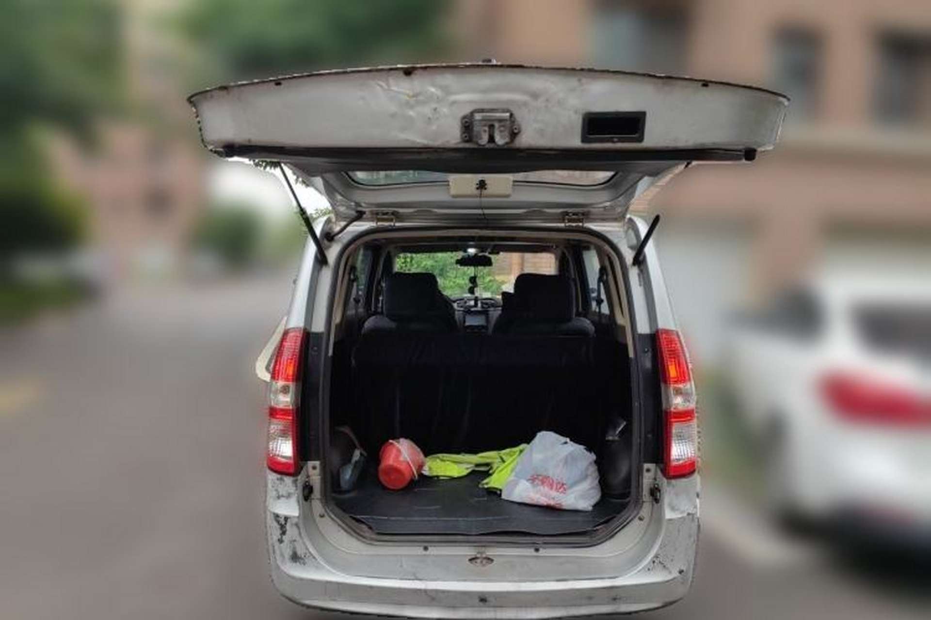 Used Wuling Hongguang 2013 1.5L Standard Version Trunk