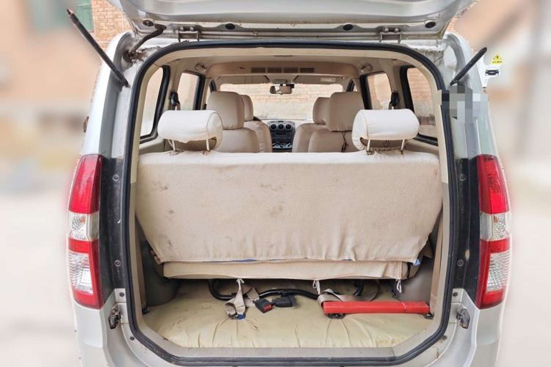 Used Wuling Hongguang 2013 1.5L Comfort Model Trunk