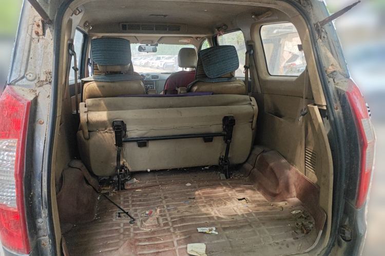 Used Wuling Hongguang 2013 1.5L S Comfort Model Trunk
