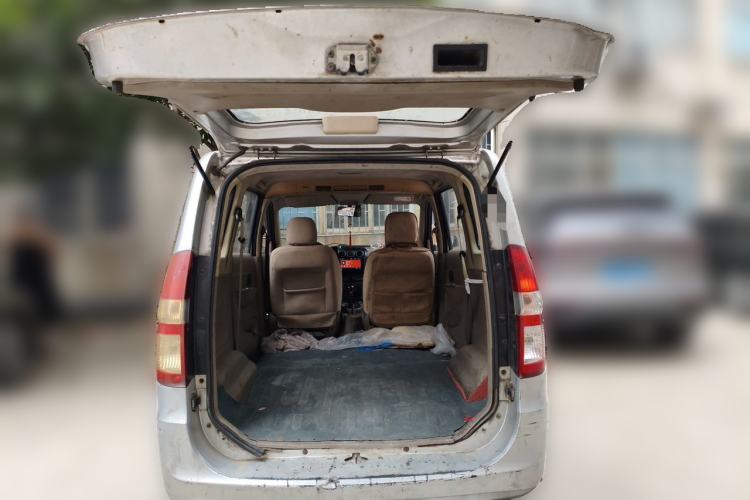 Used Wuling Hongguang 2013 1.5L Base Version Trunk
