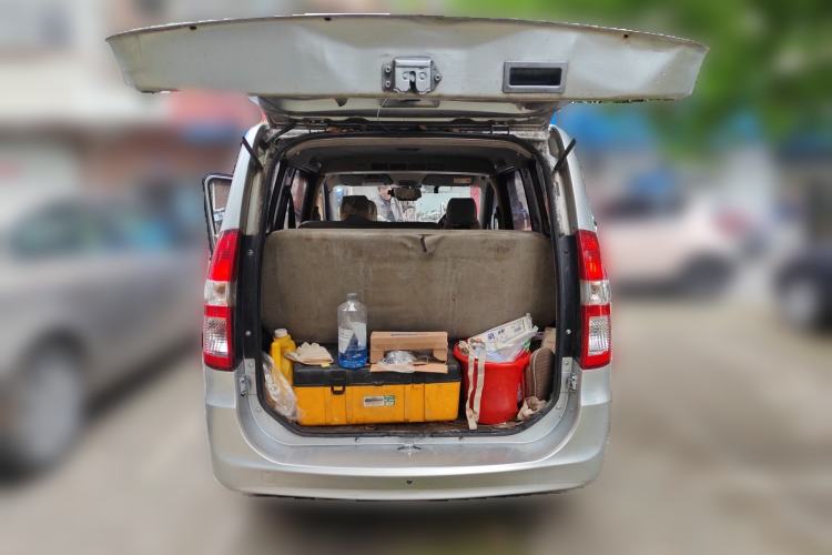 Used Wuling Hongguang 2013 1.5L Base Version Trunk