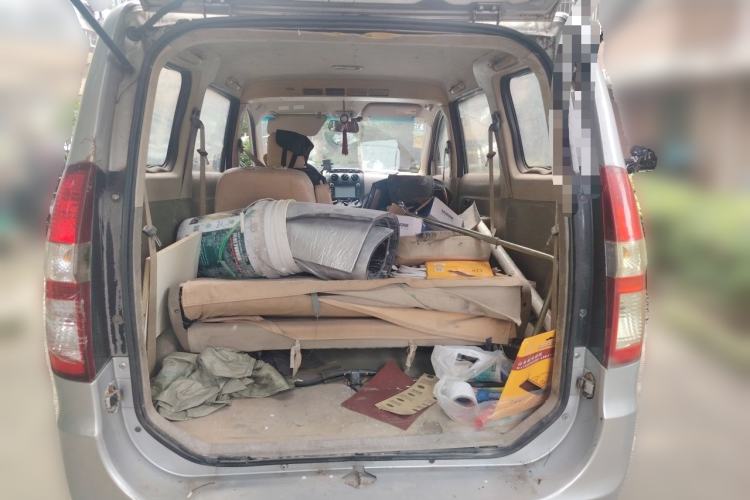 Used Wuling Hongguang 2013 1.5L Base Version Trunk