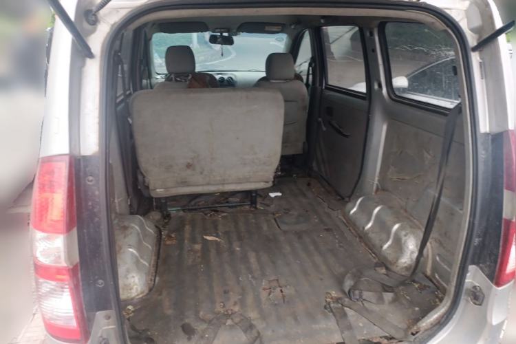 Used Wuling Hongguang 2013 1.5L Base Version Trunk