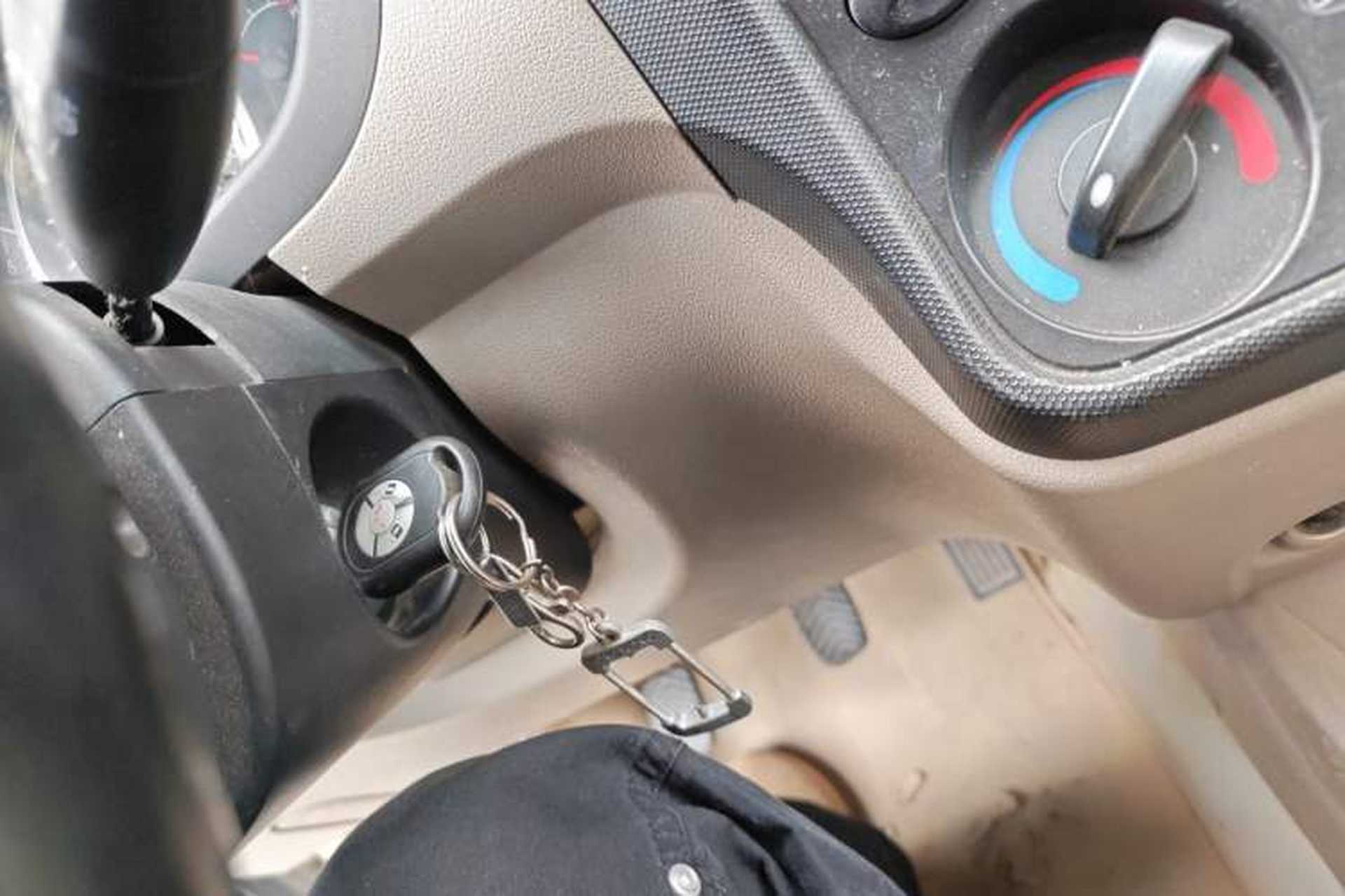 Used Wuling Hongguang 2013 1.5L Comfort Model Vehicle Key