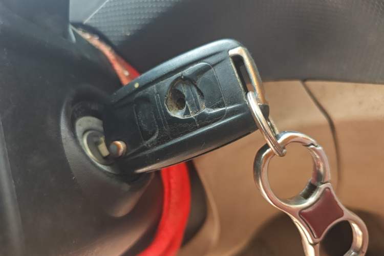 Used Wuling Hongguang 2013 1.5L S Comfort Model Vehicle Key