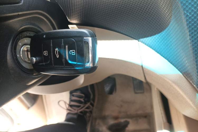Used Wuling Hongguang 2013 1.5L S Comfort Model Vehicle Key