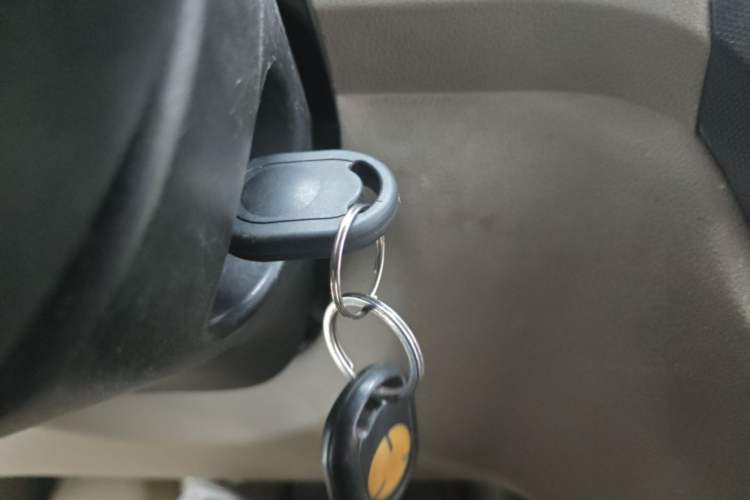 Used Wuling Hongguang 2013 1.5L Comfort Model Vehicle Key
