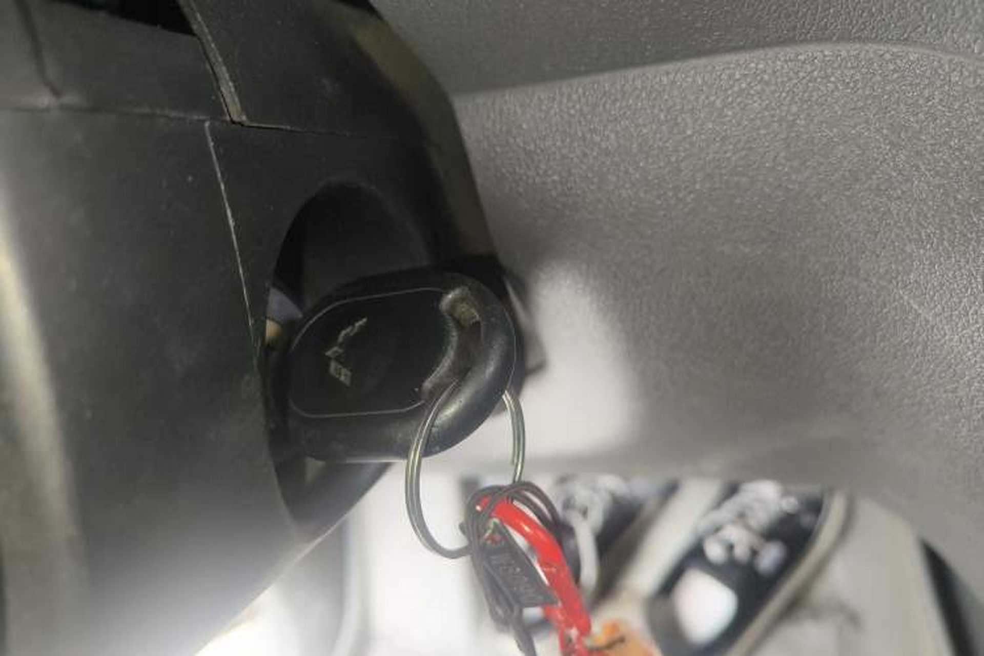 Used Wuling Hongguang 2013 1.5L Base Version Vehicle Key