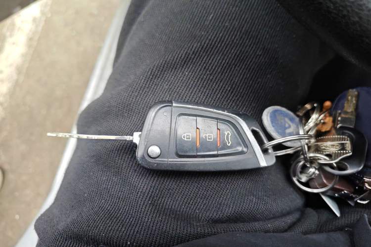 Used Wuling Hongguang 2013 1.5L Base Version Vehicle Key