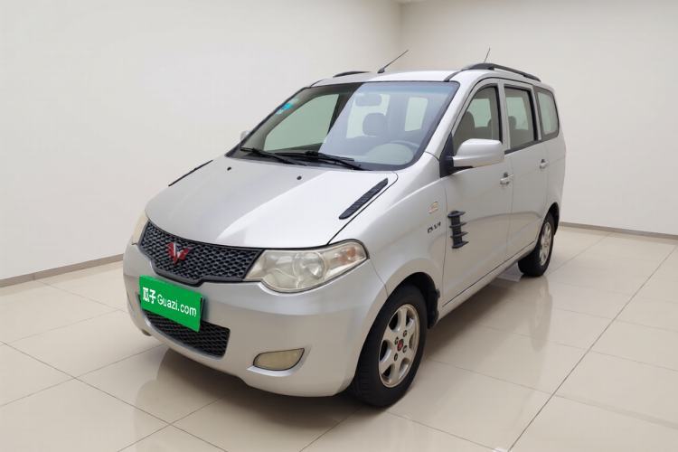 Used Wuling Hongguang 2013 1.5L Base Version Guazi used car, China used car export, Used car for sale, Used Wuling cars, Cheapest cars for sale