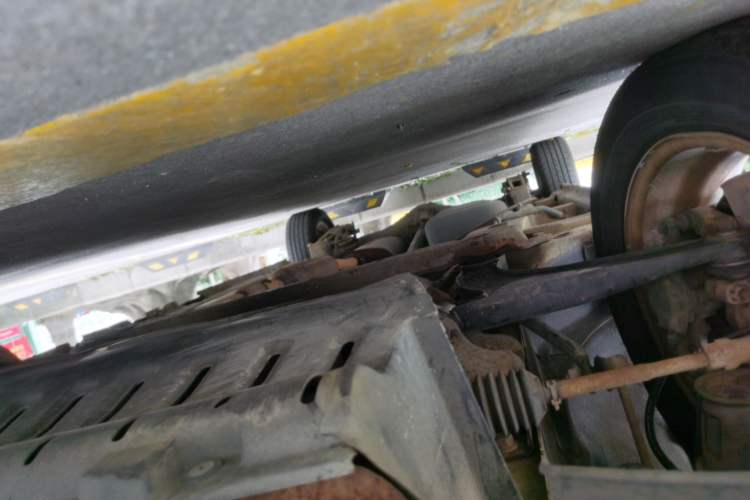 Used Wuling Hongguang 2013 1.5L Standard Version Chassis Front