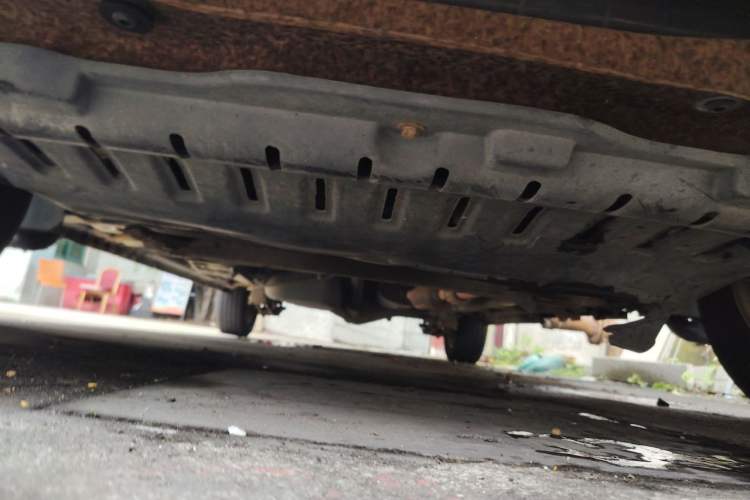 Used Wuling Hongguang 2013 1.5L Standard Version Chassis Front
