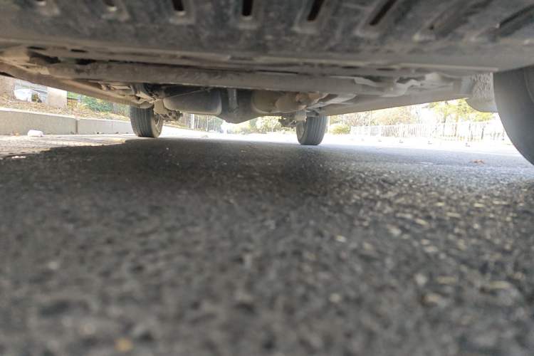 Used Wuling Hongguang 2013 1.5L S Comfort Model Chassis Front