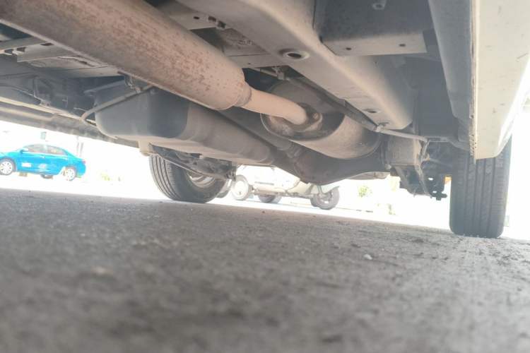 Used Wuling Hongguang 2013 1.5L Comfort Model Chassis Front Left