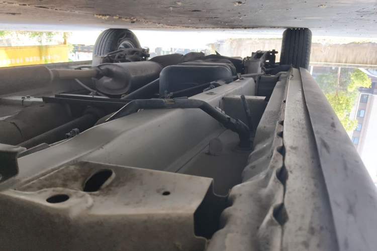 Used Wuling Hongguang 2013 1.5L S Comfort Model Chassis Front Right