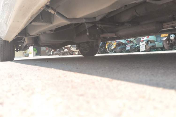 Used Wuling Hongguang 2013 1.5L Comfort Model Chassis Front Right