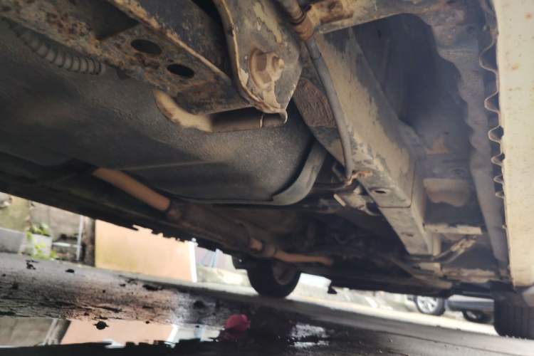 Used Wuling Hongguang 2013 1.5L Standard Version Chassis Rear Right