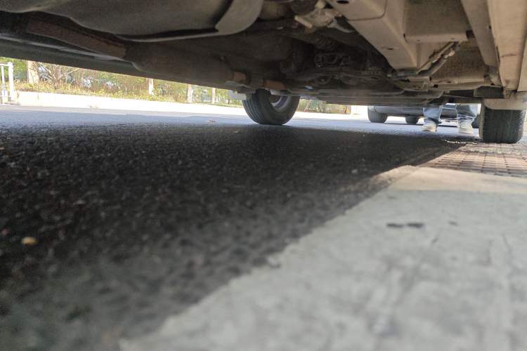 Used Wuling Hongguang 2013 1.5L S Comfort Model Chassis Rear Right