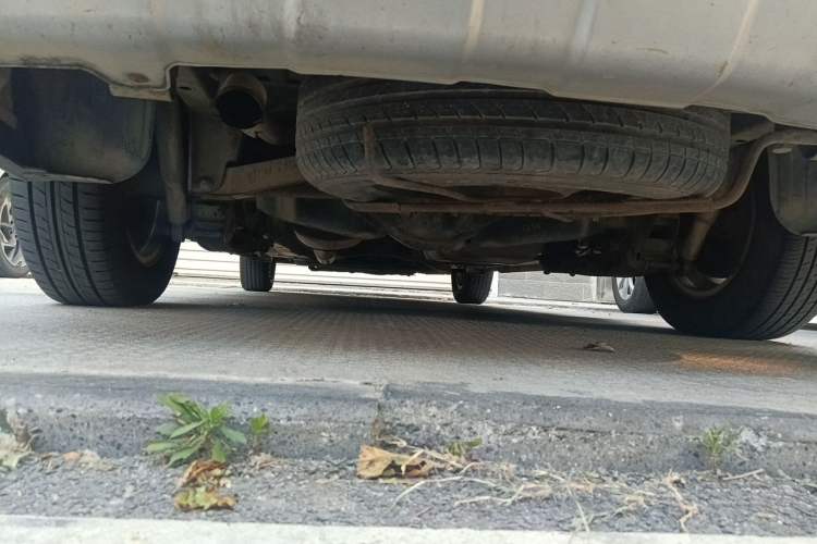 Used Wuling Hongguang 2013 1.5L S Luxury Model Chassis Rear