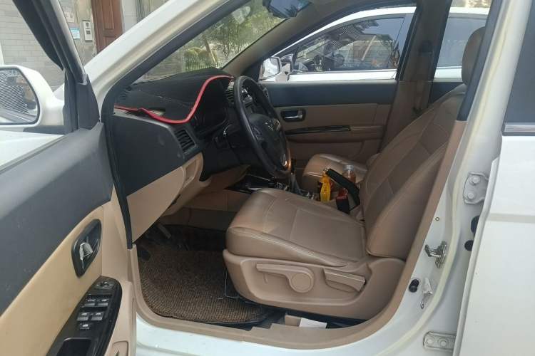 Used Wuling Hongguang 2013 1.5L S Luxury Model Driver Seat