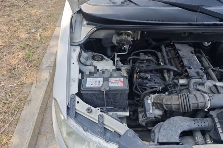 Used Wuling Hongguang 2013 1.5L S Comfort Model Engine Bay Right