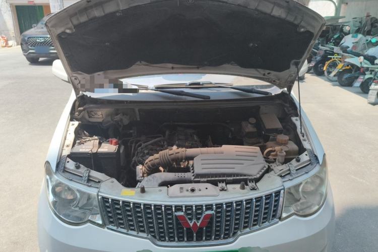 Used Wuling Hongguang 2013 1.5L Comfort Model Engine Bay