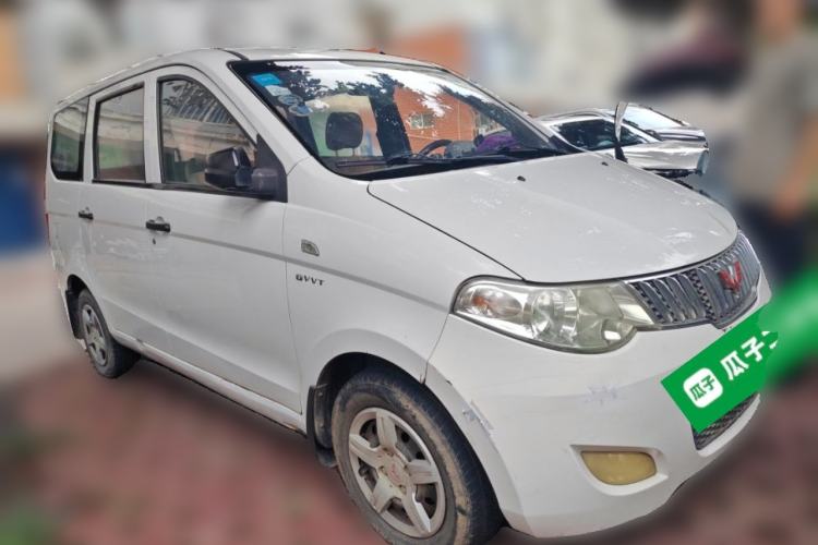Used Wuling Hongguang 2013 1.5L Base Version Front Right 45 Deg