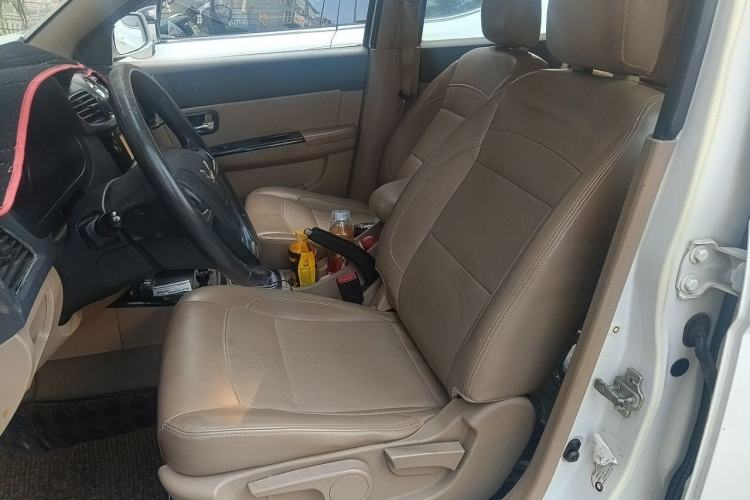 Used Wuling Hongguang 2013 1.5L S Luxury Model Left Front Seat