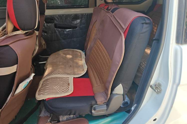 Used Wuling Hongguang 2013 1.5L Base Version Left Rear Seat