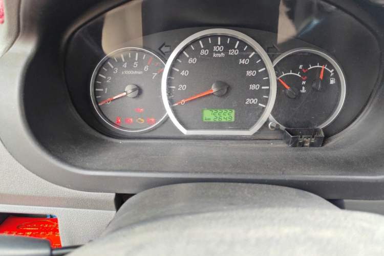 Used Wuling Hongguang 2013 1.5L Base Version Odometer Close Up