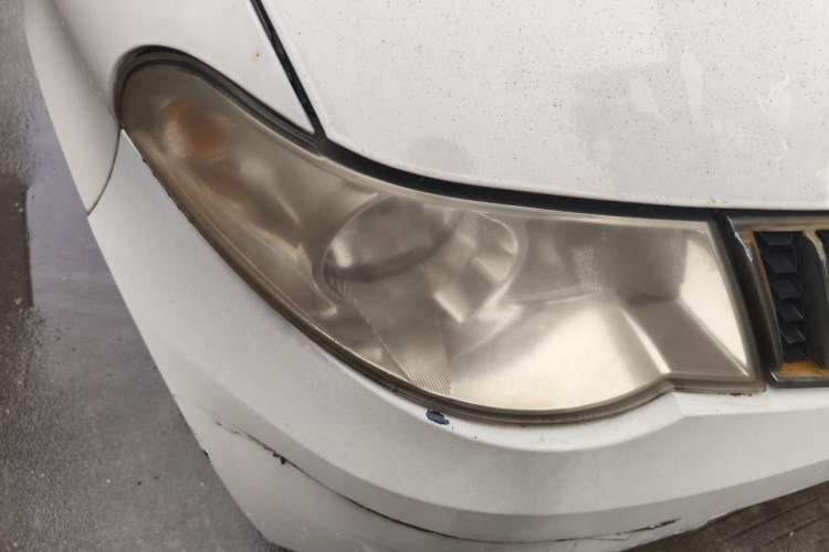 Used Wuling Hongguang 2013 1.5L Base Version Right Front Headlight