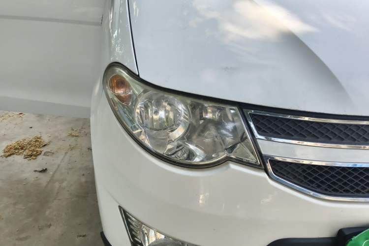 Used Wuling Hongguang 2013 1.5L S Comfort Model Right Front Headlight