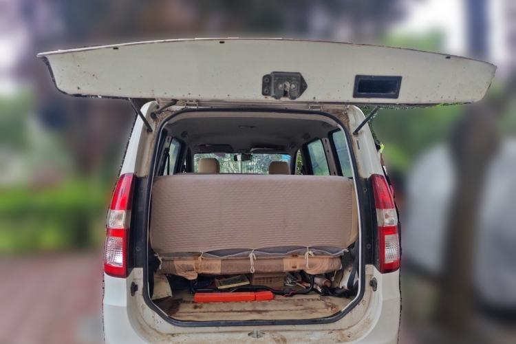 Used Wuling Hongguang 2013 1.5L Base Version Trunk