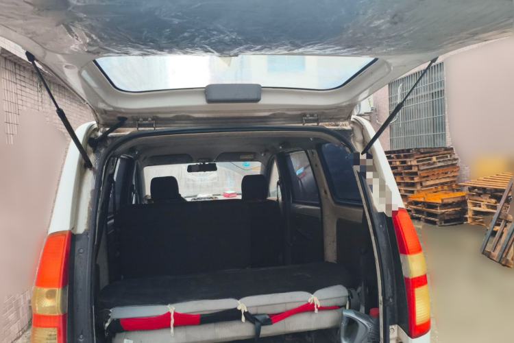 Used Wuling Hongguang 2013 1.5L Base Version Trunk