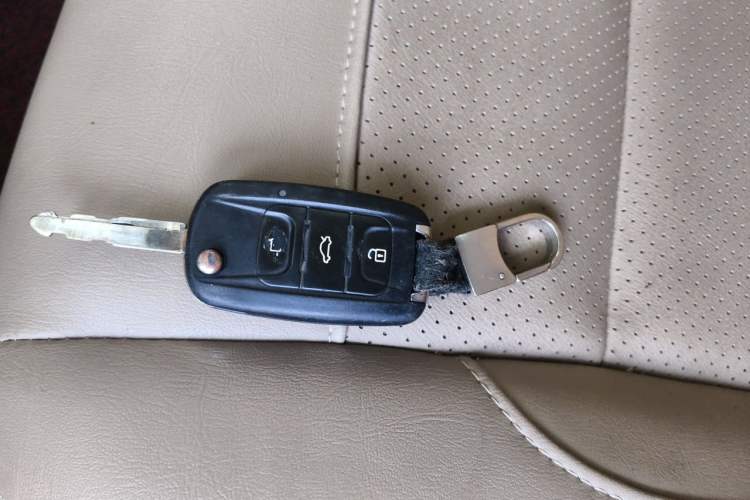 Used Wuling Hongguang 2013 1.5L S Comfort Model Vehicle Key