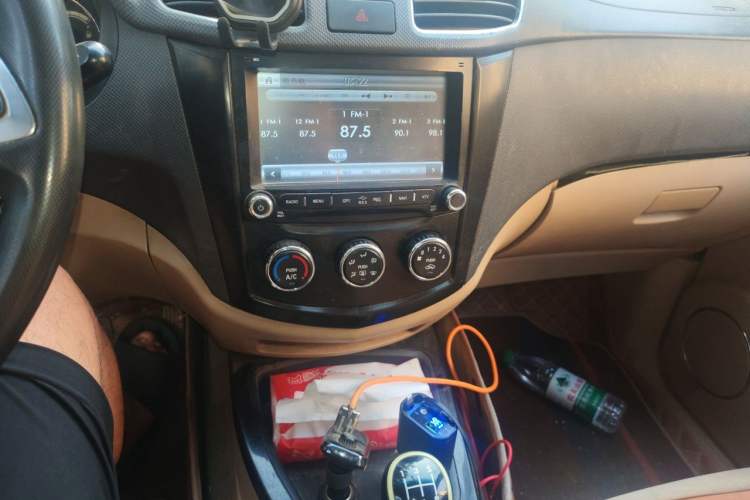 Used Wuling Hongguang 2013 1.5L S Comfort Model Audio And AC Panel
