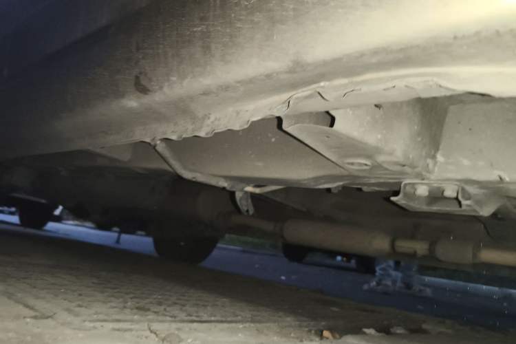 Used Wuling Hongguang 2013 1.5L Standard Version Chassis Front Right