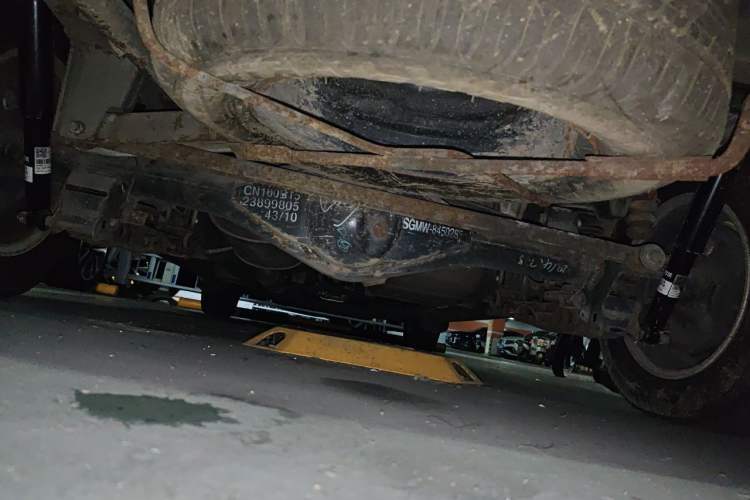 Used Wuling Hongguang 2013 1.5L Comfort Model Chassis Rear