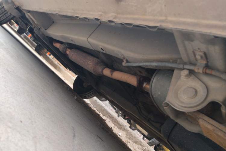 Used Wuling Hongguang 2013 1.5L Base Version Chassis Rear Left