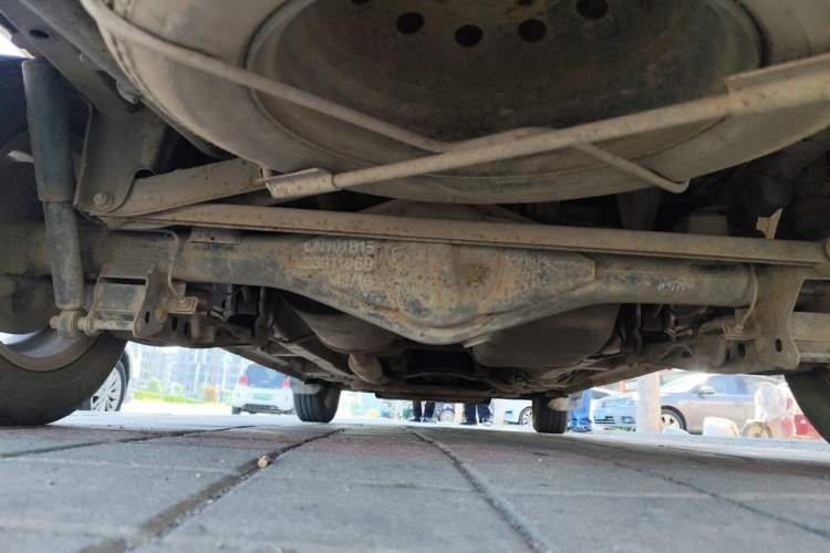 Used Wuling Hongguang 2013 1.5L Standard Version Chassis Rear