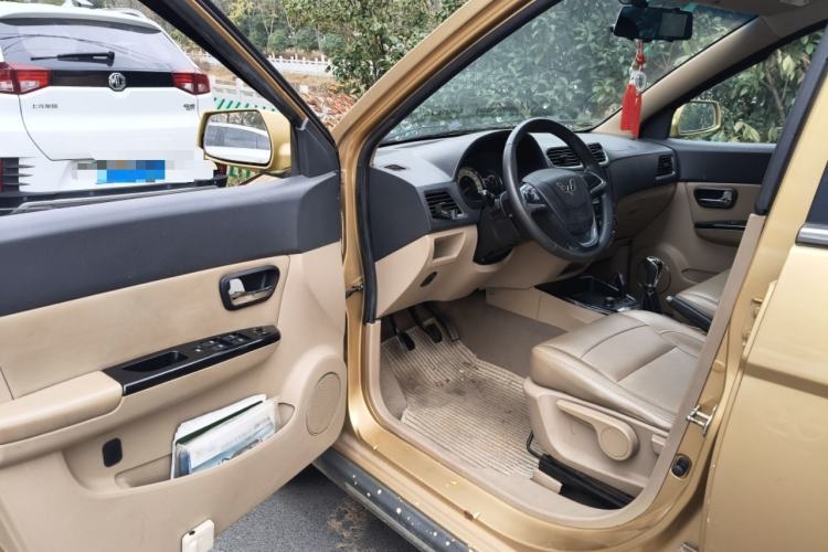 Used Wuling Hongguang 2013 1.5L S Luxury Model Driver Seat
