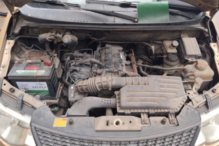 Used Wuling Hongguang 2013 1.5L Base Version Engine Bay