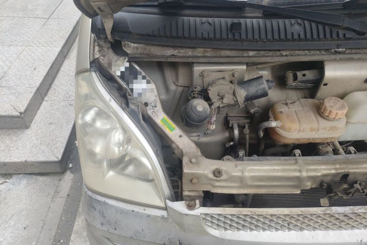 Used Wuling Hongguang 2013 1.2L S Comfort Model China IV Standard Engine Bay Right