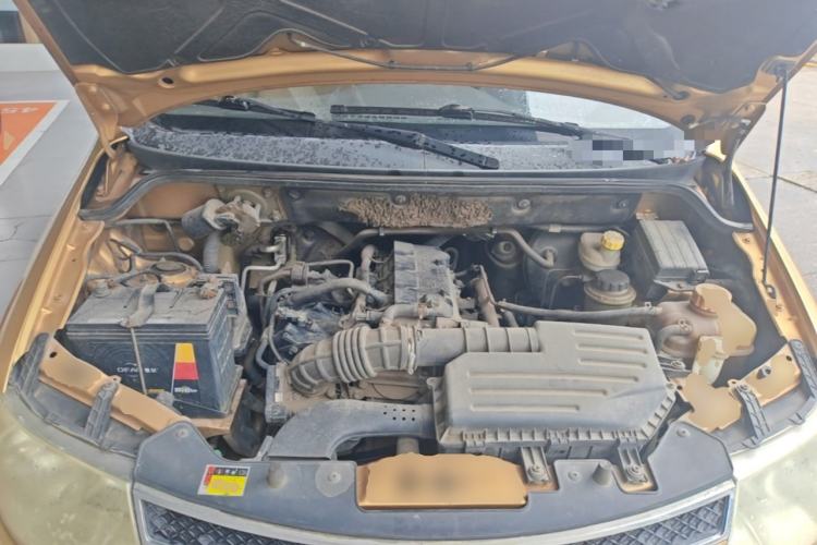 Used Wuling Hongguang 2013 1.5L S Comfort Model Engine Bay