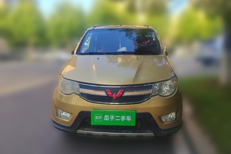 Used Wuling Hongguang 2013 1.5L S Comfort Model Front