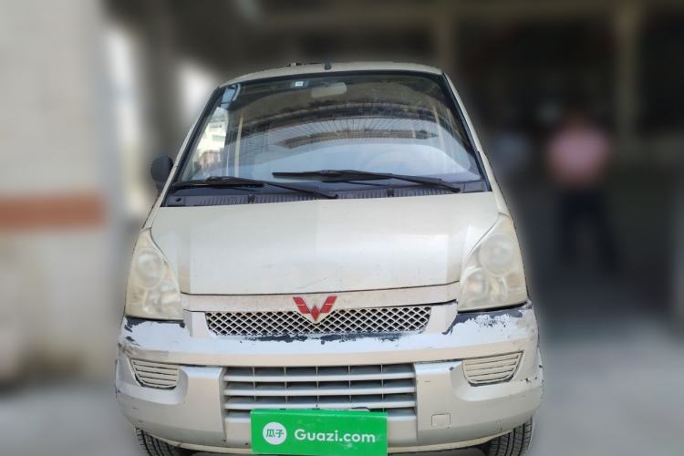 Used Wuling Hongguang 2013 1.2L S Comfort Model China IV Standard Front