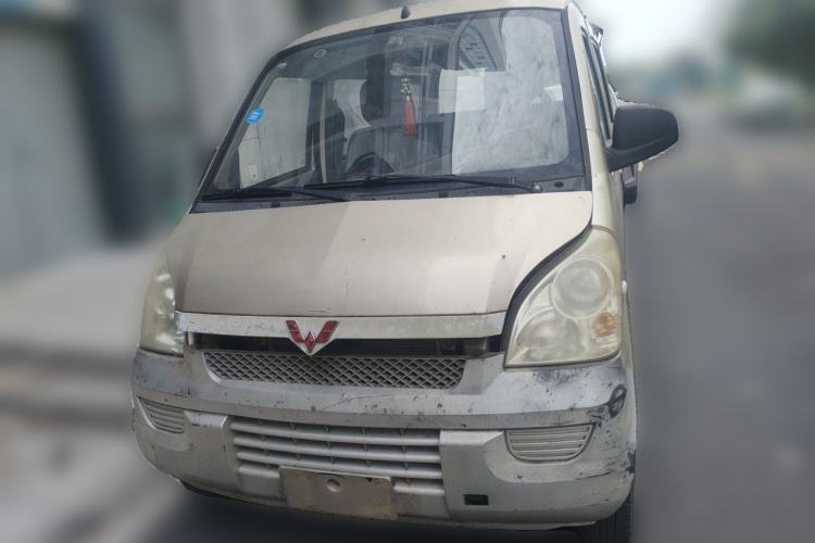 Used Wuling Hongguang 2013 1.2L S Comfort Model China IV Standard Front