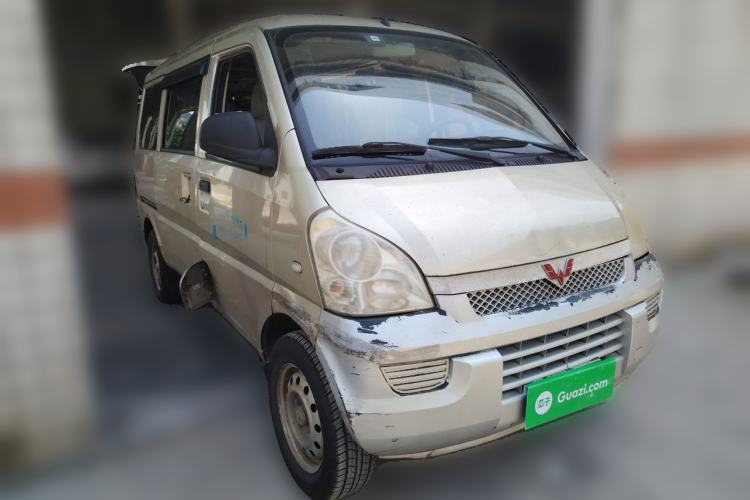 Used Wuling Hongguang 2013 1.2L S Comfort Model China IV Standard Front Right 45 Deg