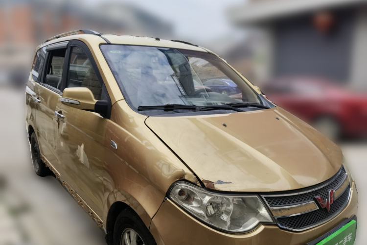 Used Wuling Hongguang 2013 1.5L S Luxury Model Front Right 45 Deg